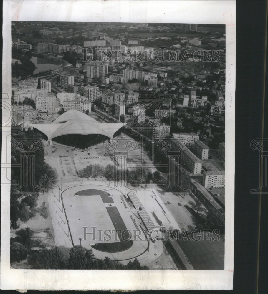 1967 Press Photo Olympic Winter Games Many Glace French