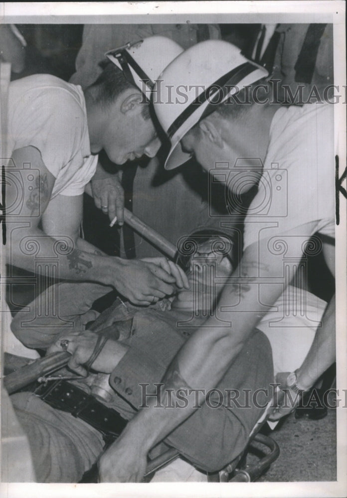 1964 Police officer Stricken Crash Henry - Historic Images