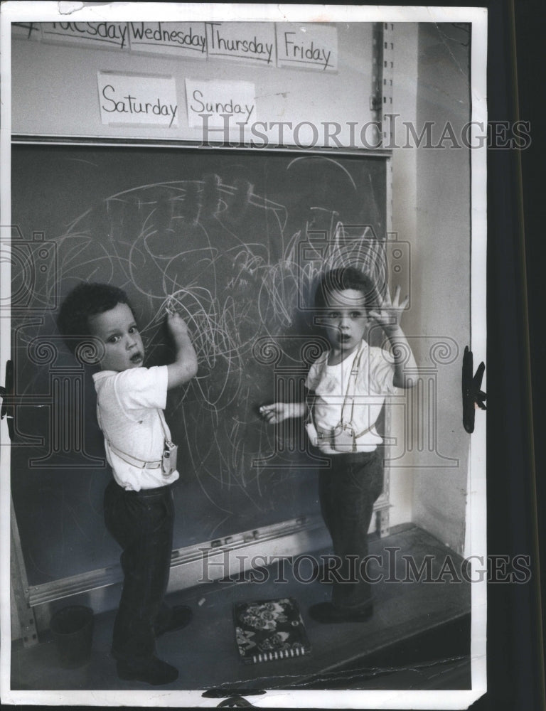 1973 Seen Accent Kids Black Bord Book Cheek  - Historic Images