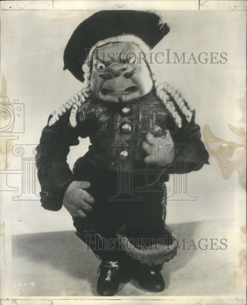 1930 Puppets New Gullinie Playing - Historic Images