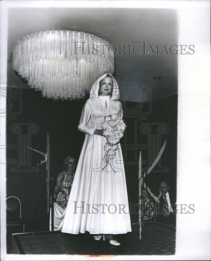 1975 Press Photo J.C.Penny Fashion Show Michigan Inn