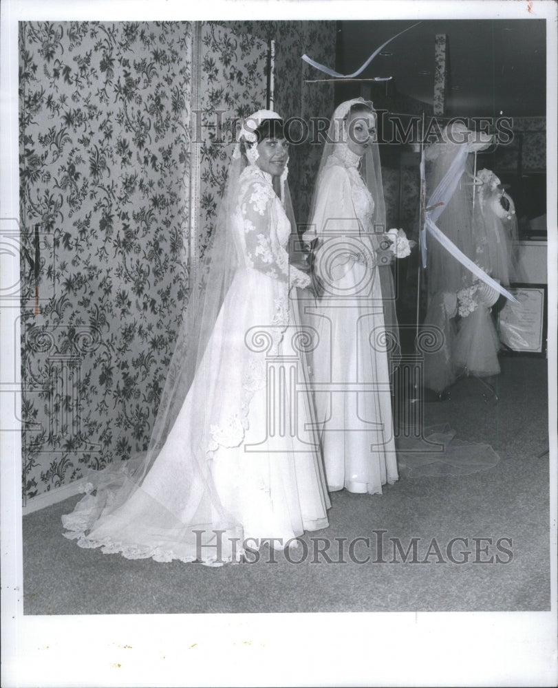 1976 Press Photo Model Priscilla Kidde Jim Jelm Designe