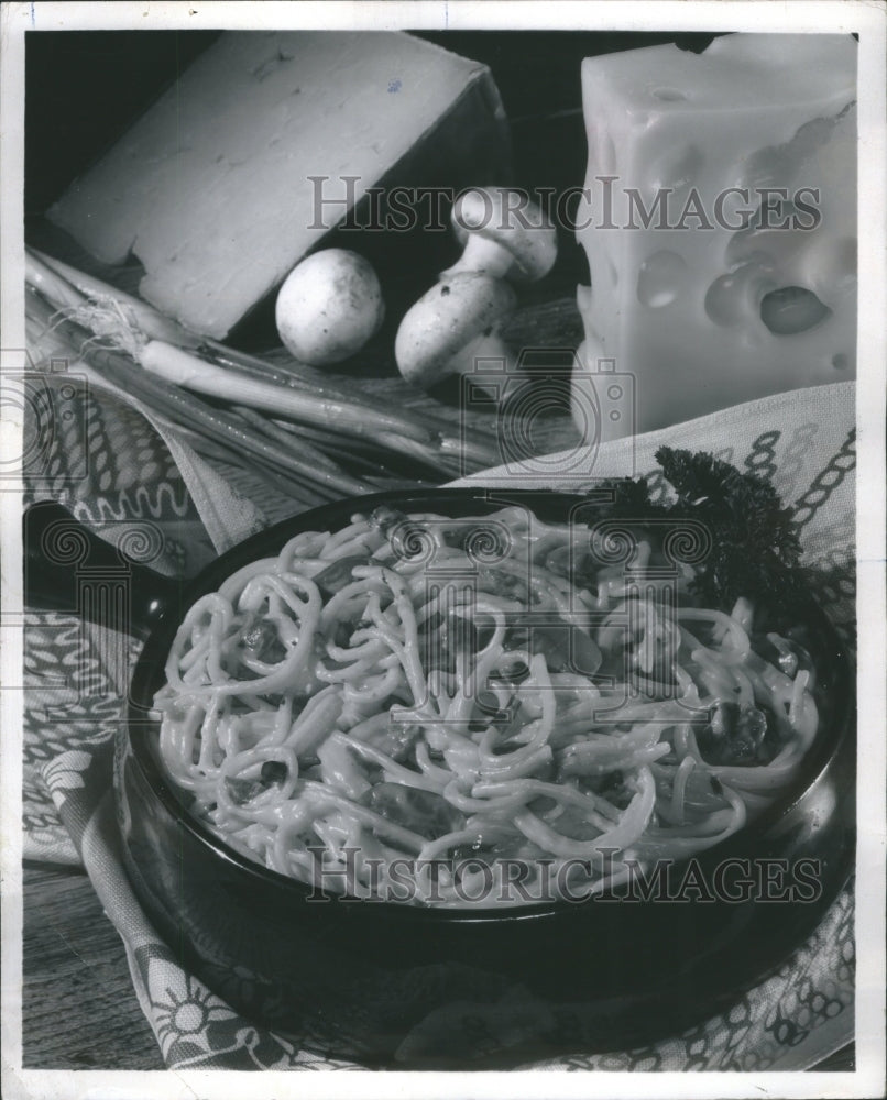 1979 Press Photo Good Food Spaghetti Combines Flavors