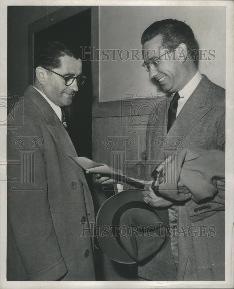 1946 Press Photo Mathis and attorney Colombo