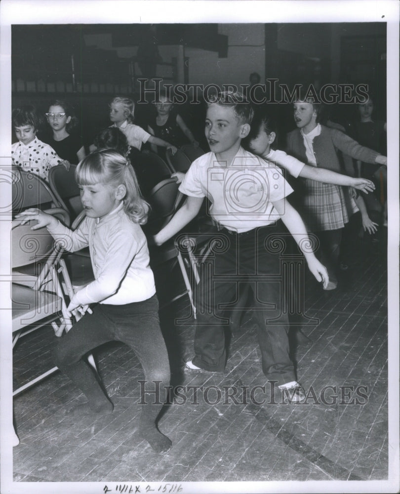 1961 Dancing Children - Historic Images