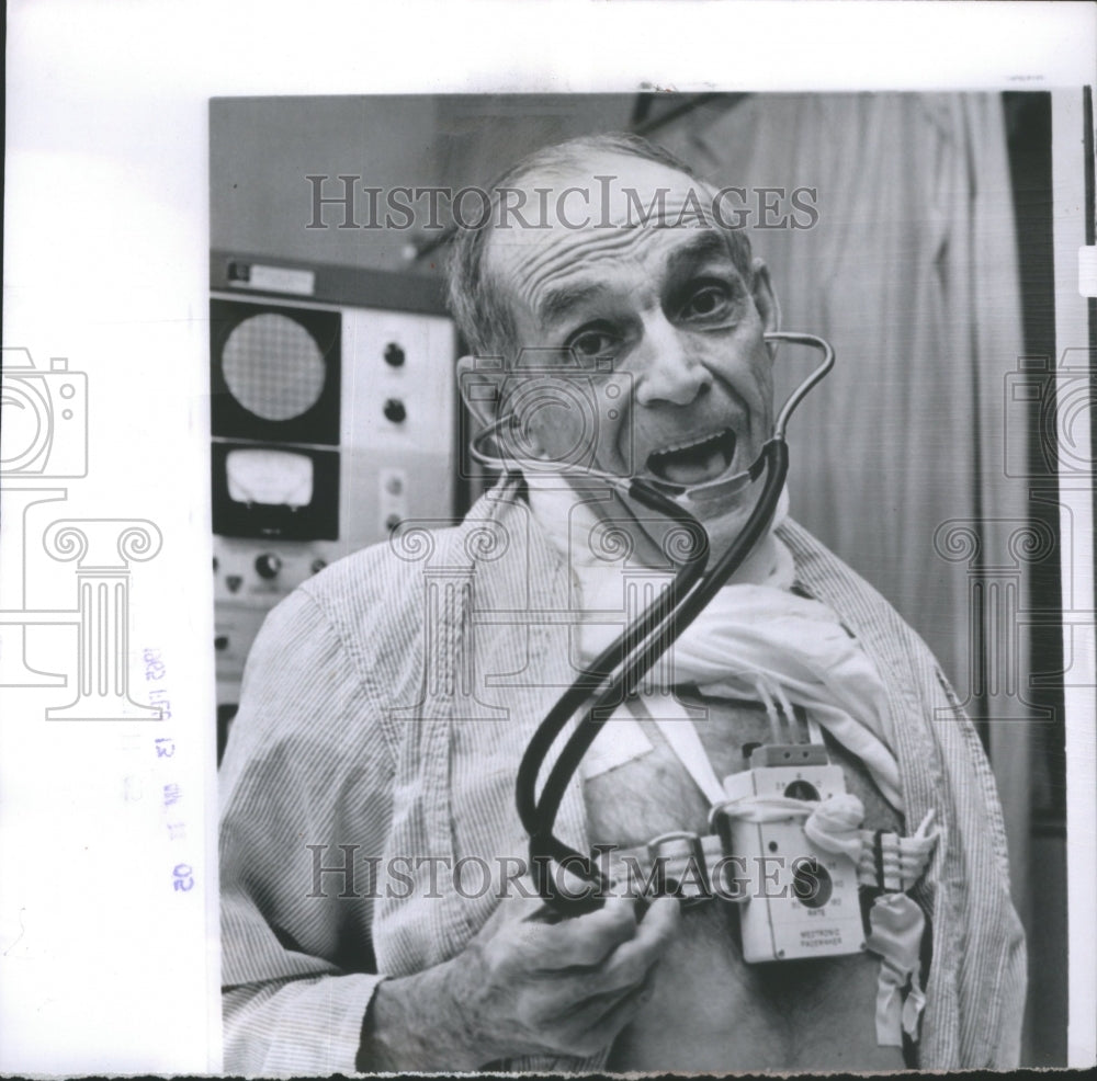 1965 Paul Wenzel Doctor - Historic Images