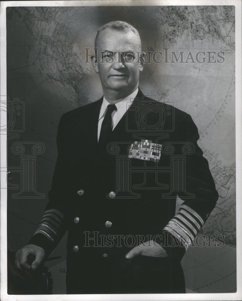 1962 Press Photo Admiral Arleigh Burke - Historic Images