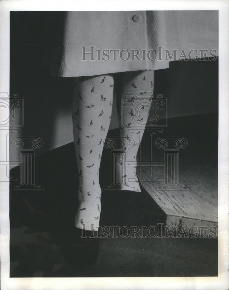 1943 White Cotton Stockings  - Historic Images