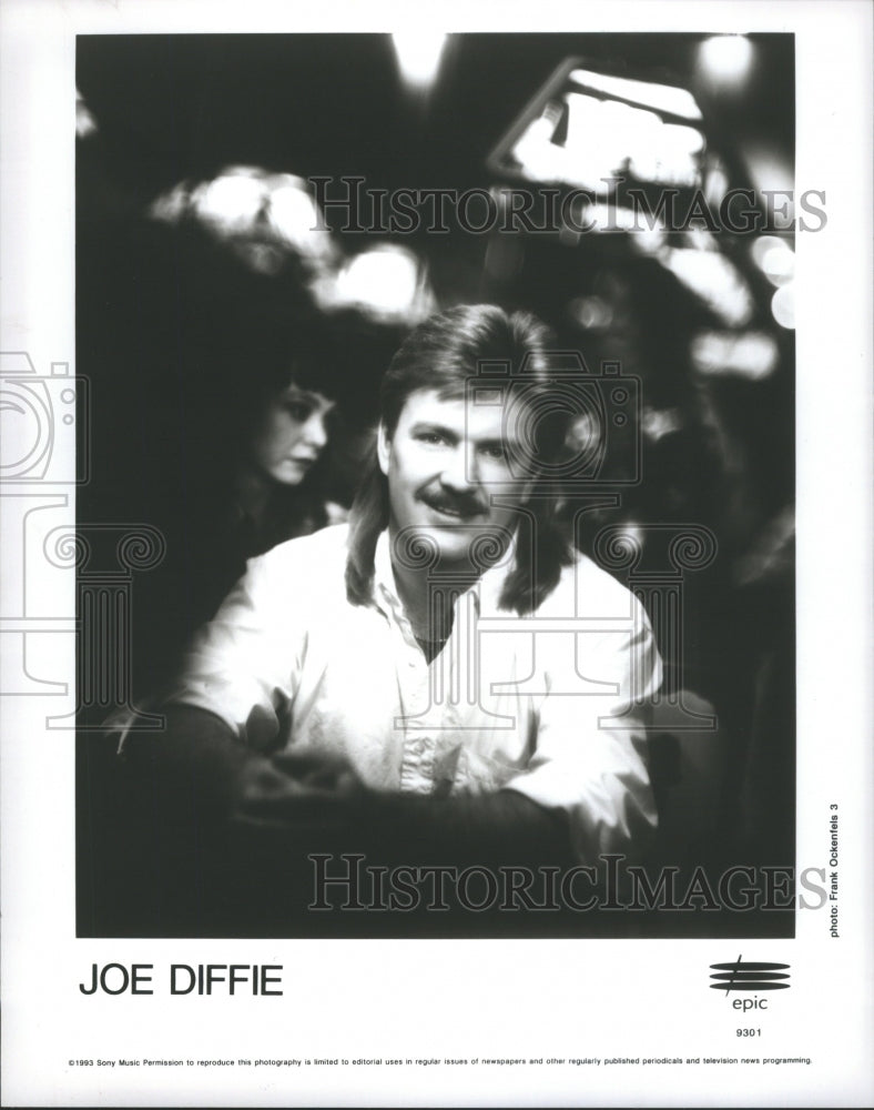 1993 Press Photo Joe Logan Diffie American country mus - RRS59745 - Historic Images