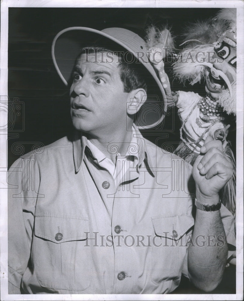 1958 Press Photo Exclaimed Face Puppet Player