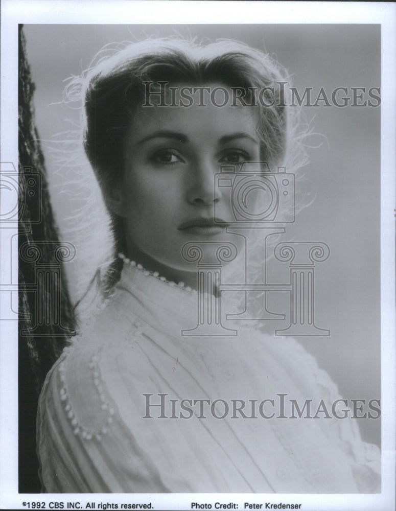 1992 Actress Jane Seymour, close-up photo - Historic Images