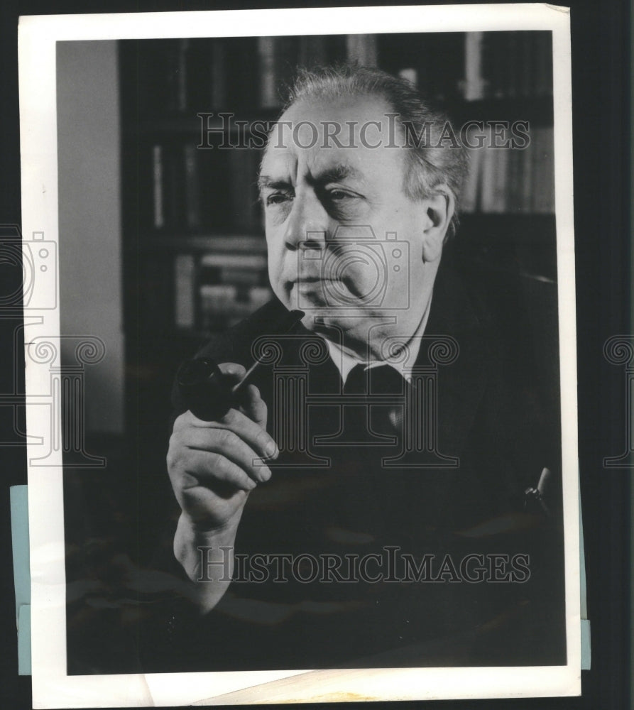 1971 Press Photo J B Priestly Entertainment British