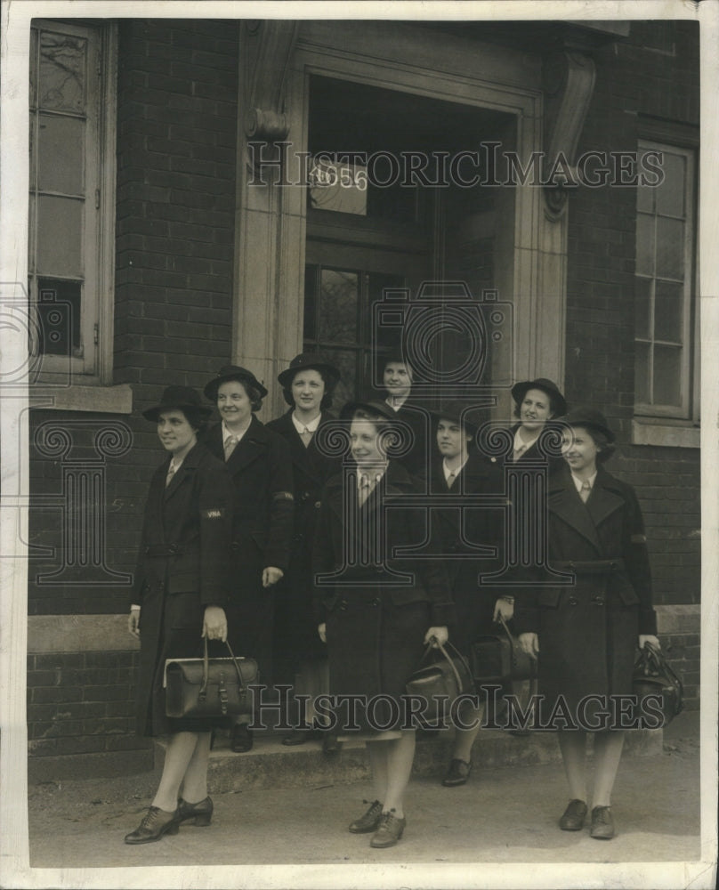 1943 Press Photo Edna Foley Elizabeth Tomas Helen Ness