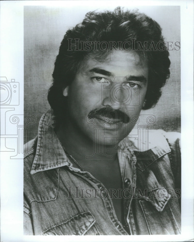 1987 Press Photo Engelbert Humperdinck