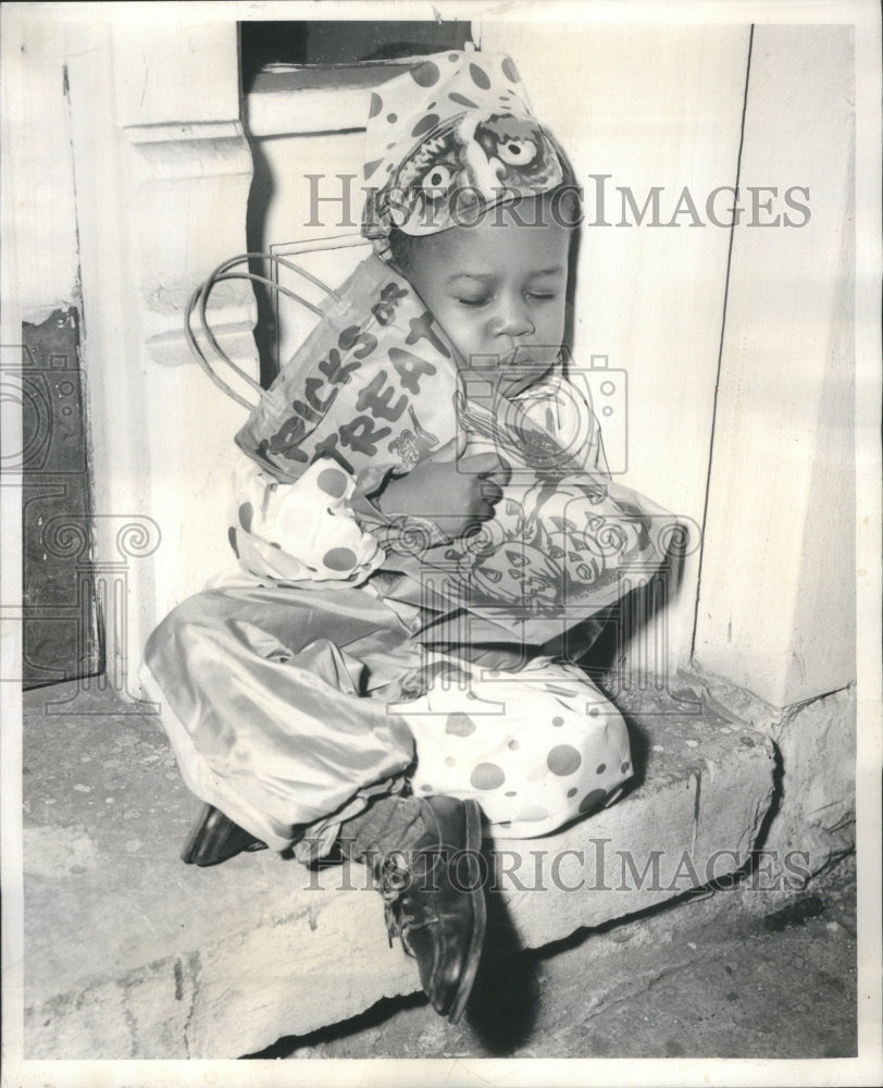 1957 Press Photo Kenneth Wallace Steps Orleans Division