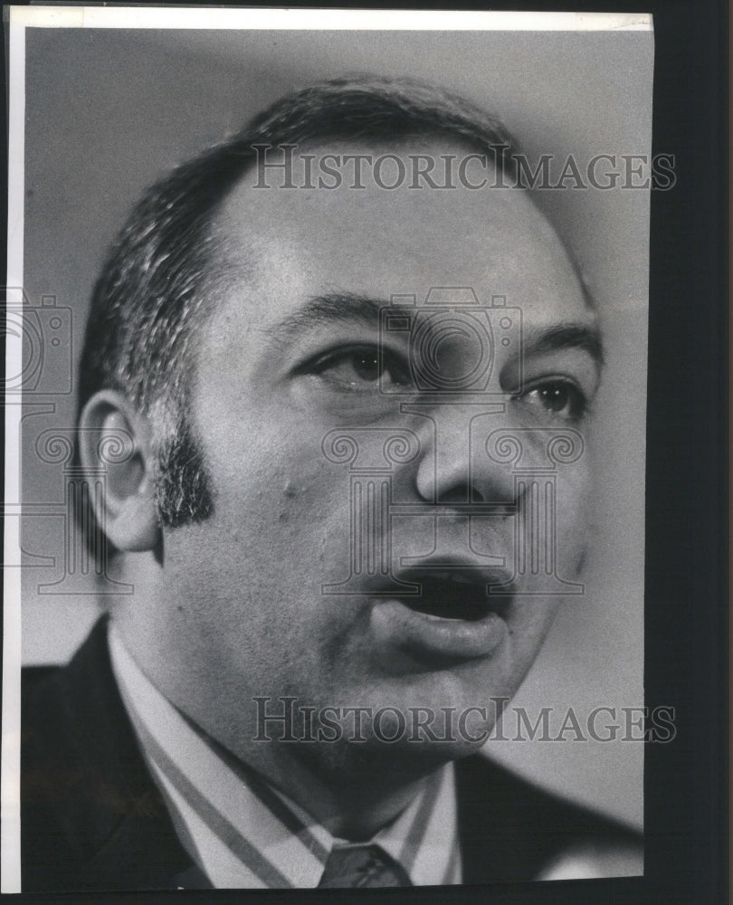 1973 Press Photo George Antoon Arb Information Center