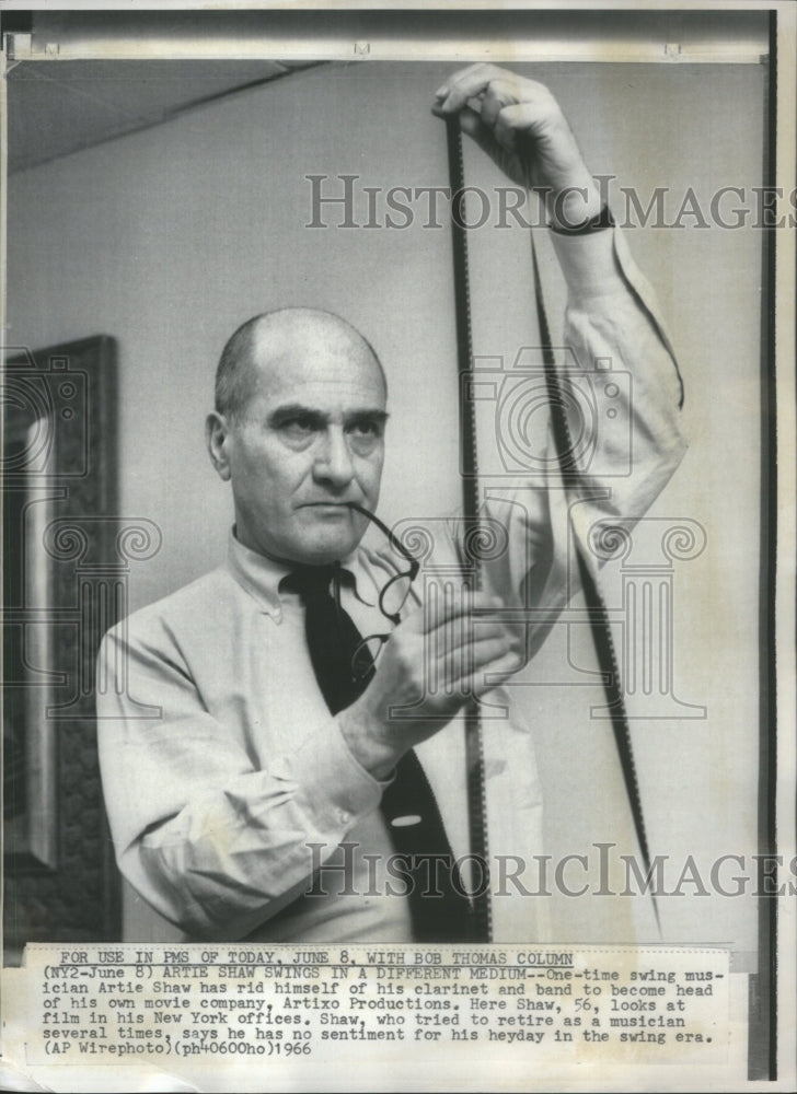 1966 Press Photo Artie Shaw Musician Clarinet Band