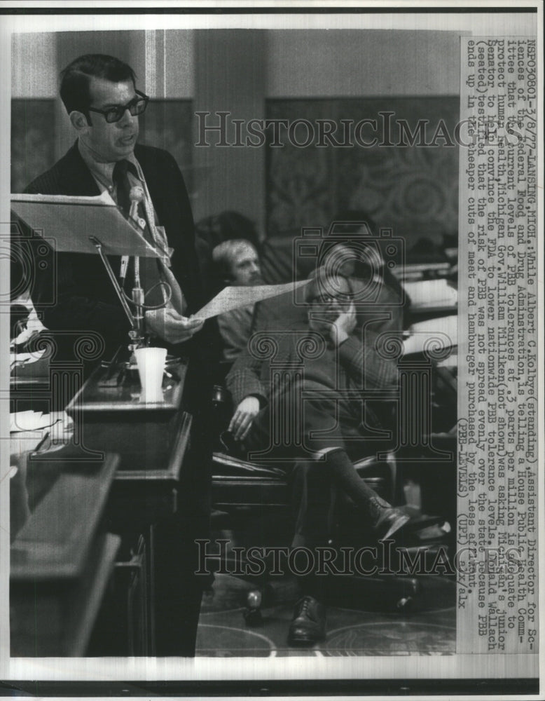 1977 Press Photo Albrt C Holbte Assistant Director Scie