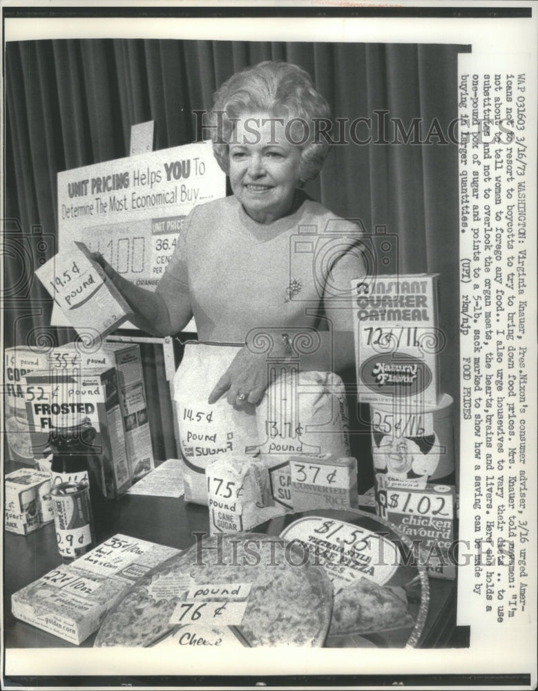 1973 Press Photo Knauer Pres Nixons Consumers Boysotts