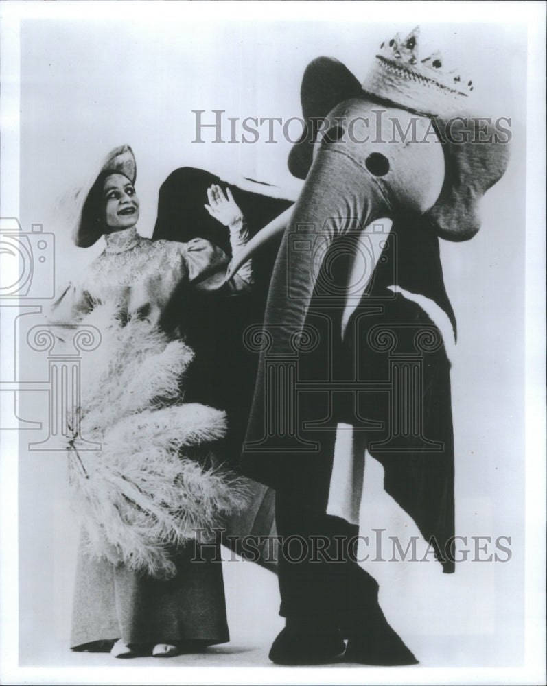 1986 Press Photo Babar Elephant Tornoto Dance Theatre