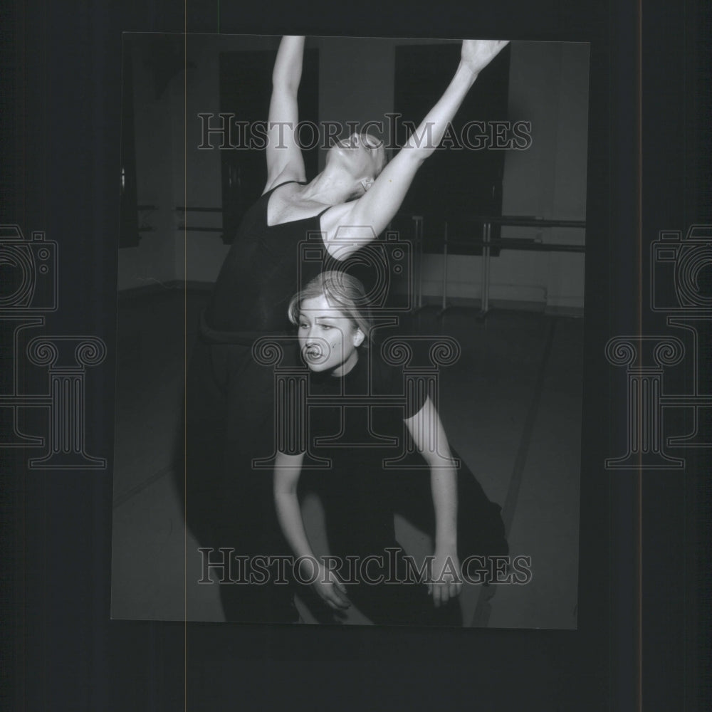 Press Photo Chicago Dance Medium Birthmarks Performers