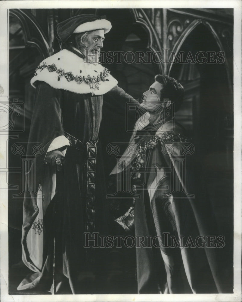 1957 Press Photo Richard II Paul Rogers Charles Gray