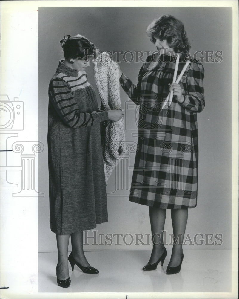 1983 Press Photo Fashion Popular Style Maternity Wear