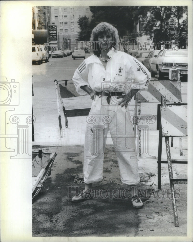 1983 Press Photo Sally Von Werin Jump Suuits Plant