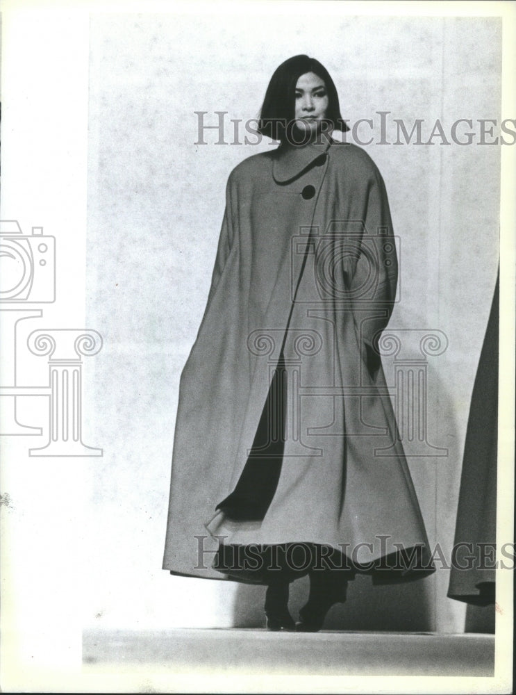 1984 Press Photo Fashion Women