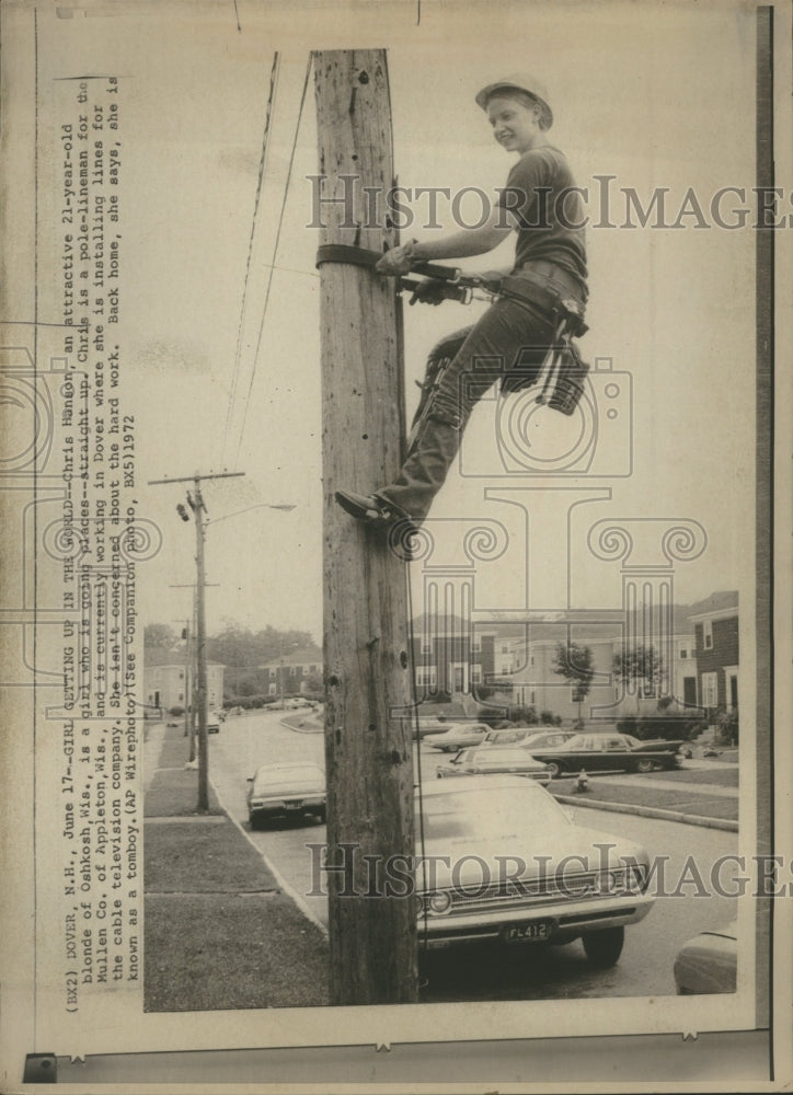 1972 Press Photo Chris Hanson Woman Jobs - Historic Images