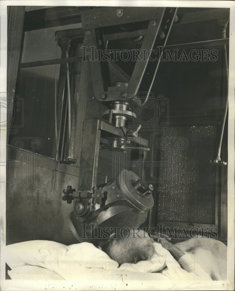 1939 Press Photo Cancerous Surgery