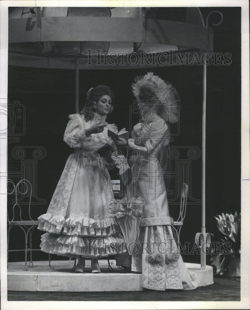 1971 Press Photo The Important of Being Earnest play