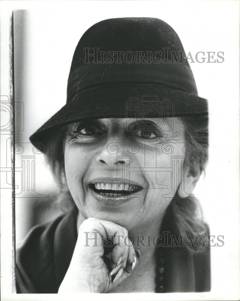 1983 Press Photo Charlotte Tavy Stone News Writer