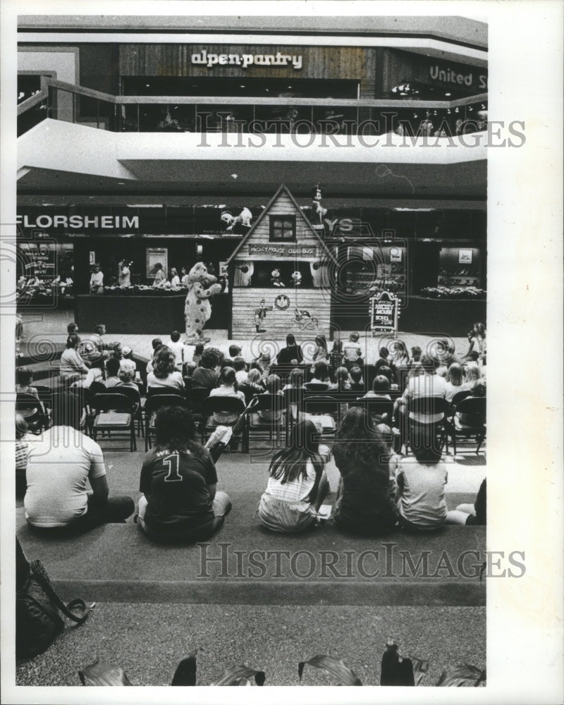 1981 Press Photo Mickey Mouse Club House Lakeside Mall
