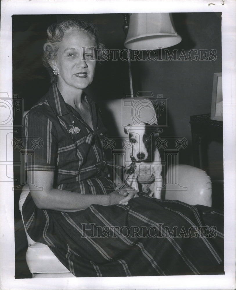 1956 Press Photo Mrs Richard Austin