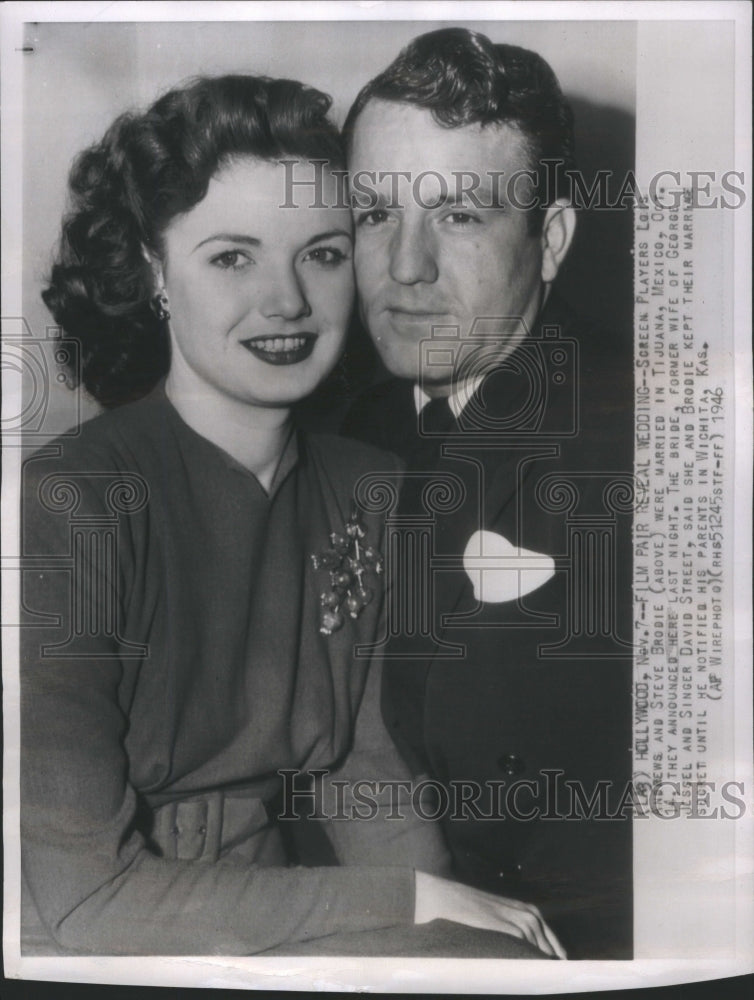 1946 Press Photo Leis Andrews Steve Brodie David George