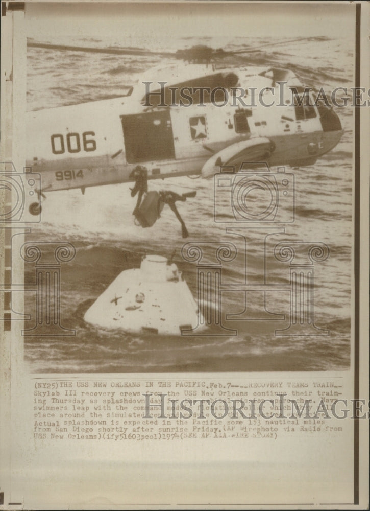 1997 Press Photo Air Force Rescue Team Disasters Natio