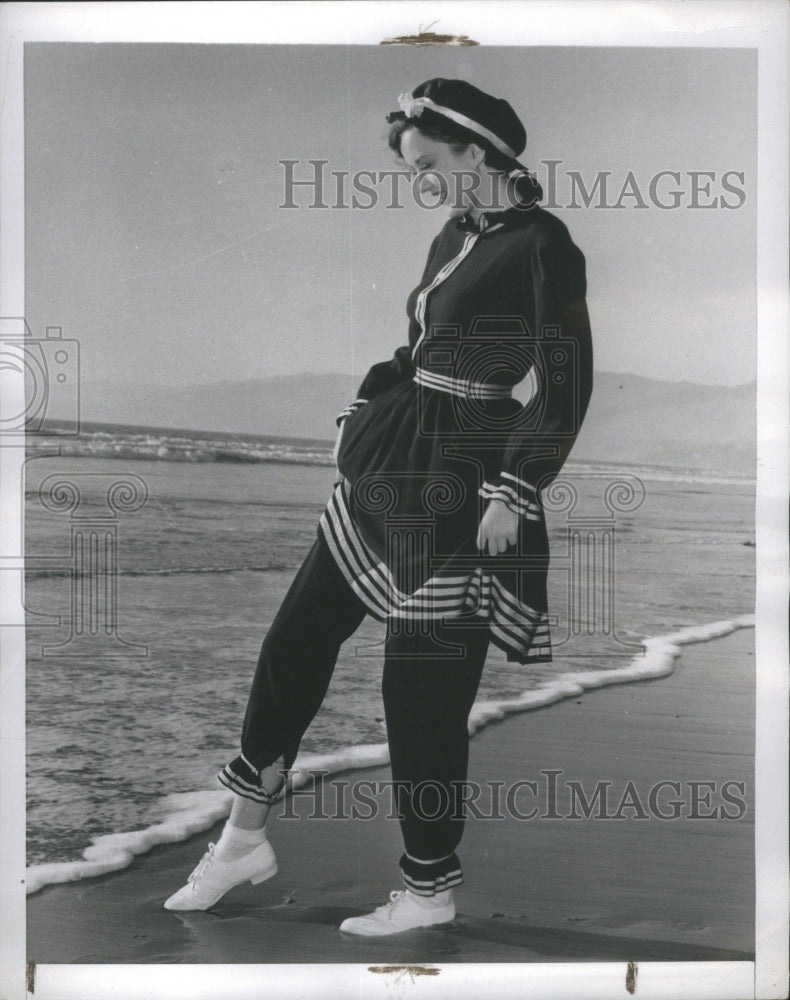 1941 Press Photo Kathie Browne Actress Sea Shore