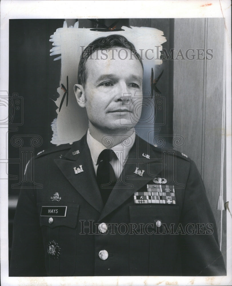 1974 Press Photo Colonel James E. Hays Corp Engineers