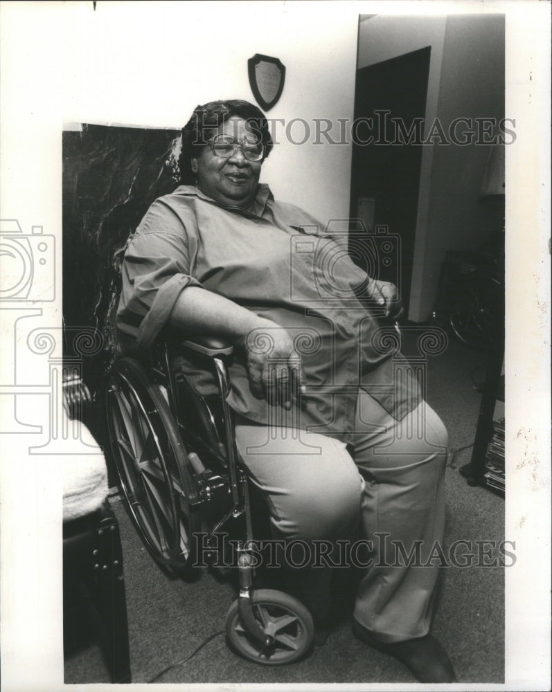 1991 Press Photo Mrs Lillian Lewis Helping Hands Client