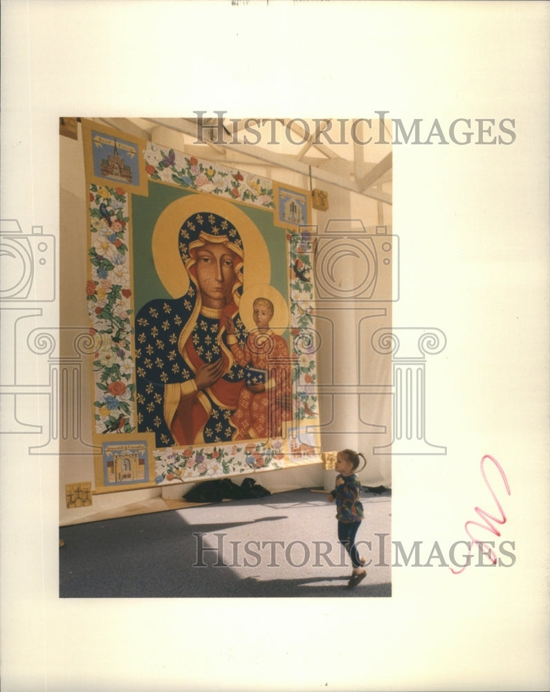 1987 Press Photo Virgin Mary Painting Lady Our Staff