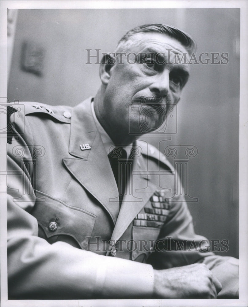 1959 Press Photo US Army Major General John Medavis