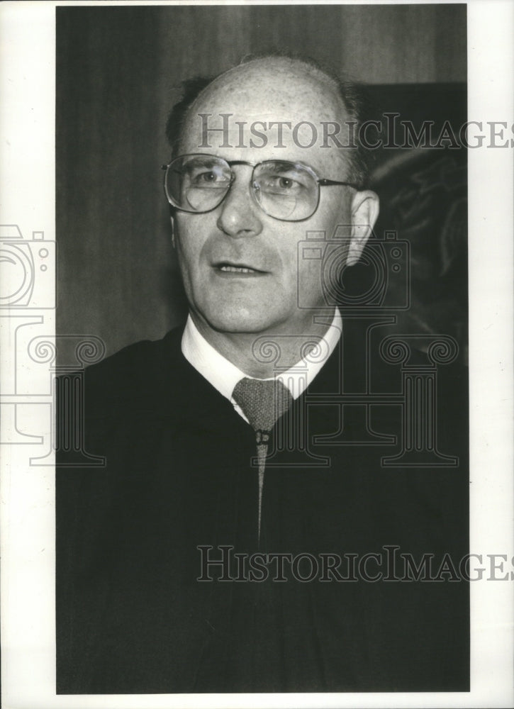 1986 Press Photo Judge Fred M Mester Lawyer Ryan ORourk