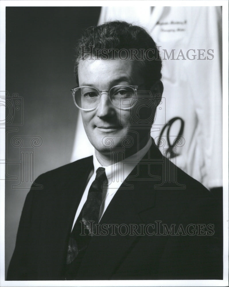 1999 Press Photo Dr. Richard Martinez NHTSA Executive