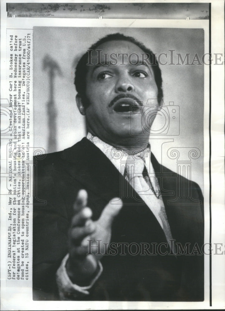 1971 Press Photo Carl Stokes Politician