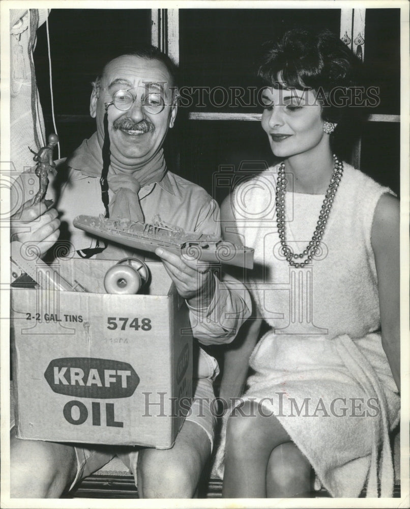 1964 Press Photo Arsenic Old Laceamerican jodeph kesser