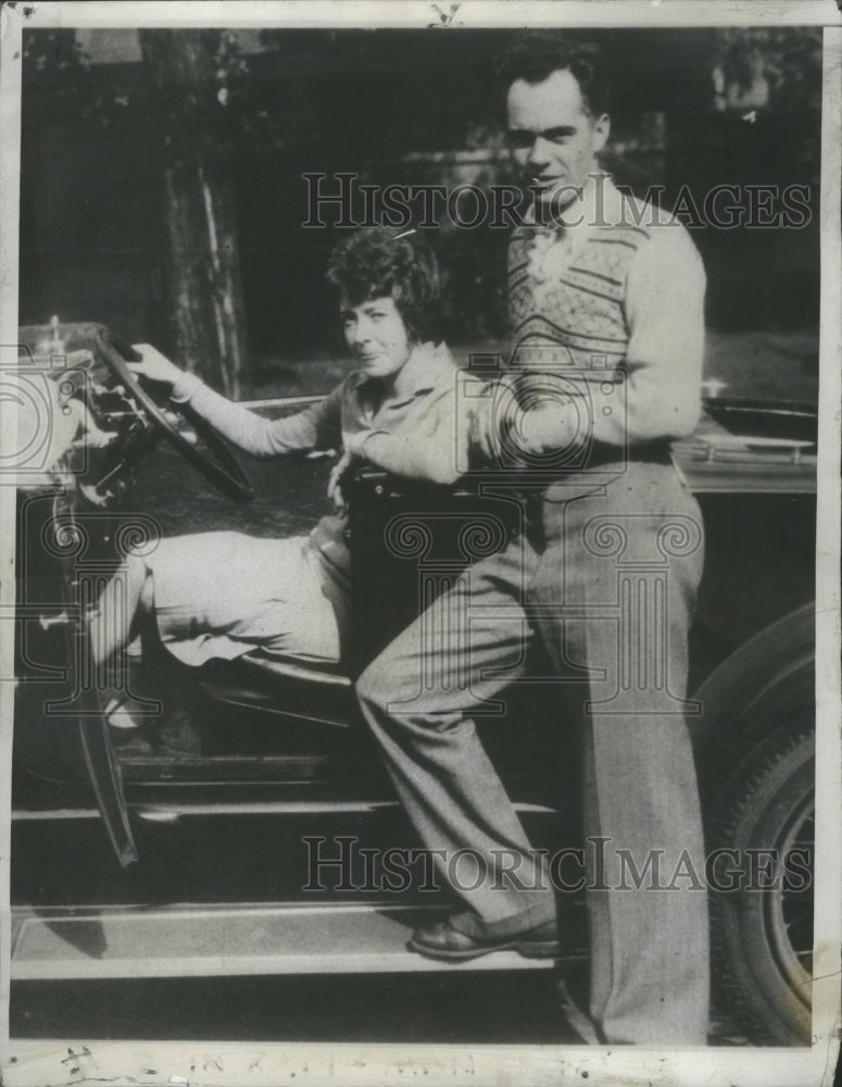 1933 Press Photo Few Picture Earle Wynekoop Rheta Chica