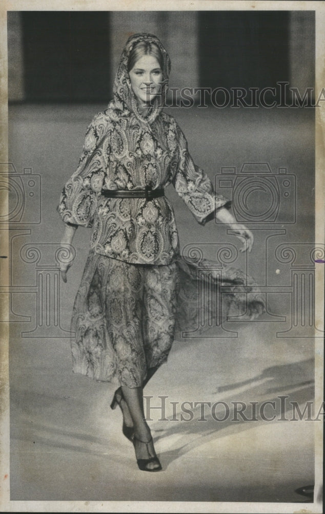 1975 Press Photo Prebyterian St Luke Fashion Show Bonwi