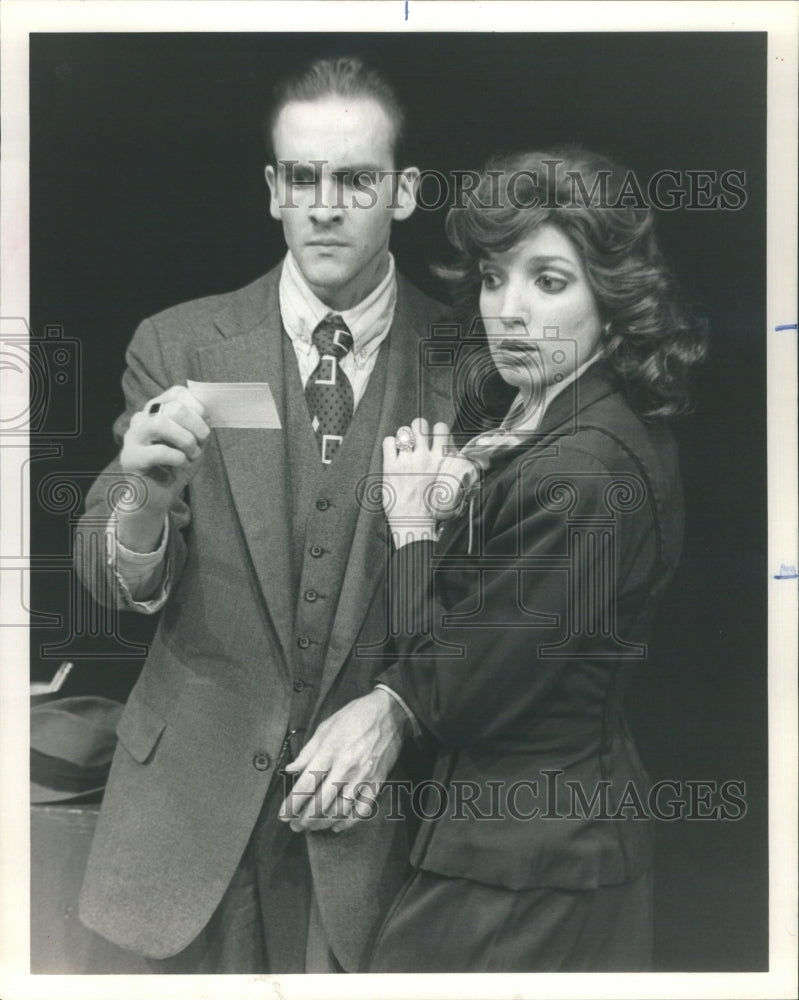 1986 Press Photo Assignment Scott MacEwen Elaine Carlso