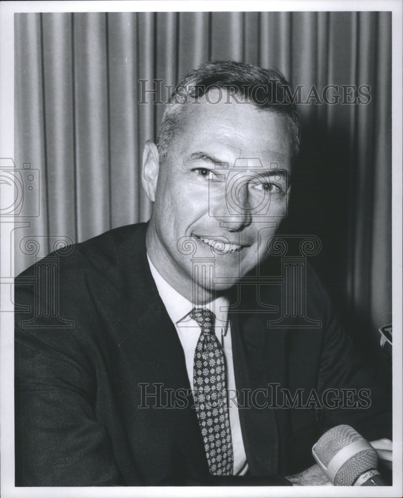 1965 Press Photo Insurance Commissioner Mayerson